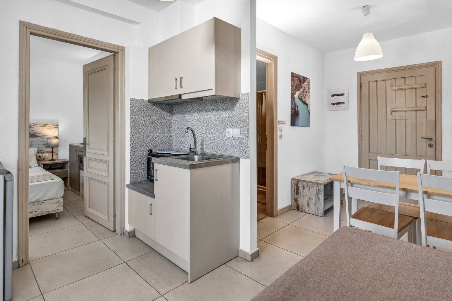 Erato hotel junior suite 2 -3 pax. 2