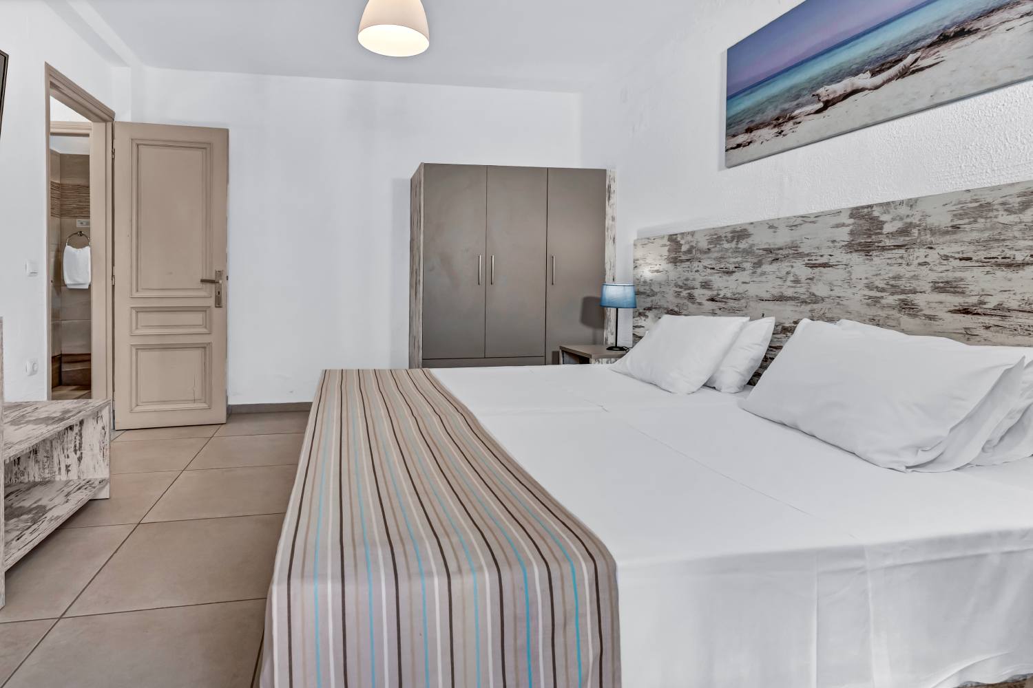 Erato hotel junior suite 2 - 3 pax. 4