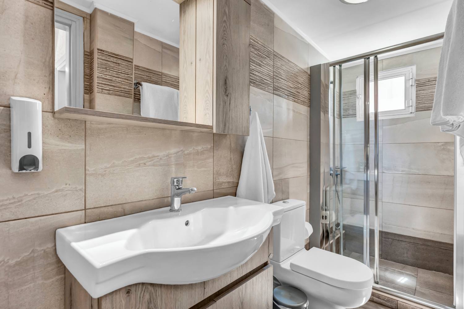 Erato hotel junior suite bathroom