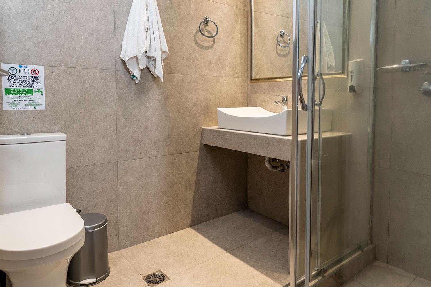 Sunset-beach-Dbl-GV---triple-swoer-room