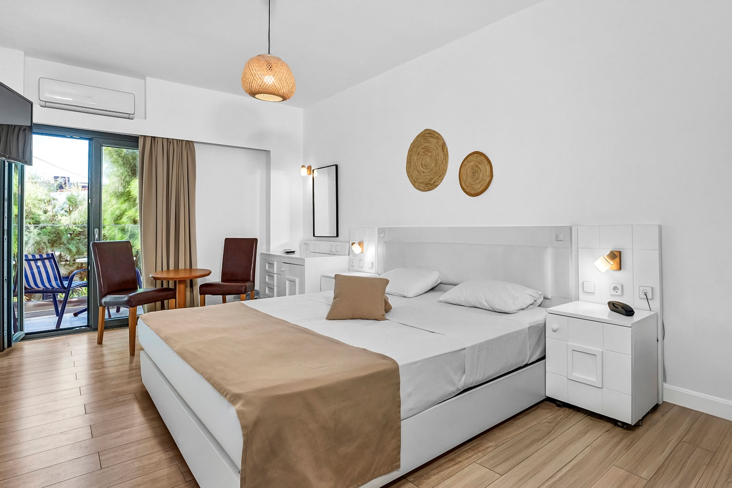 Sunset-beach-Dbl-MAIN-GV